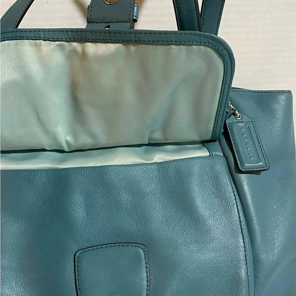 Coach vintage blue leather shoulder handbag - Picture 10 of 13
